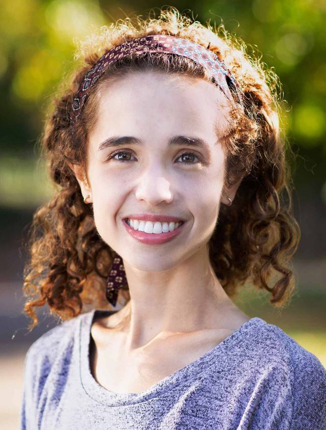 Amélie smiling